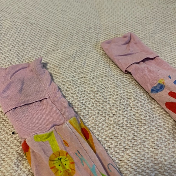 Little Sleepies, 12-18mo - Picture 2 of 4